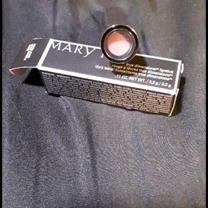 Mary Kay True Dimensions Lipstick